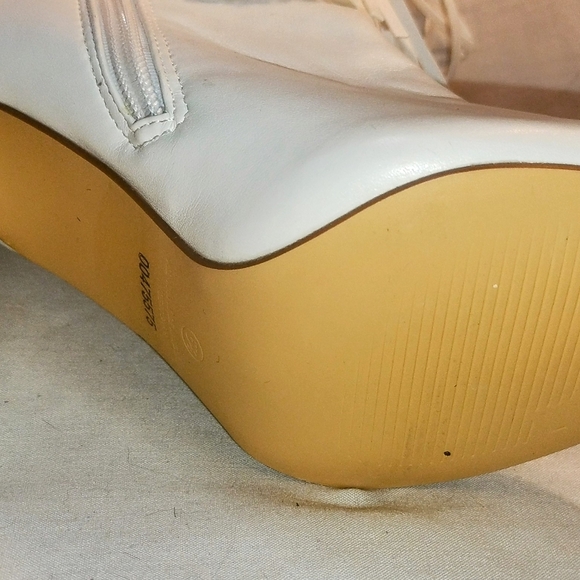 Liliana Fringed White Leather Cowgirl Boots Brand New With Tags No Box. Size 5.5 - Picture 12 of 12